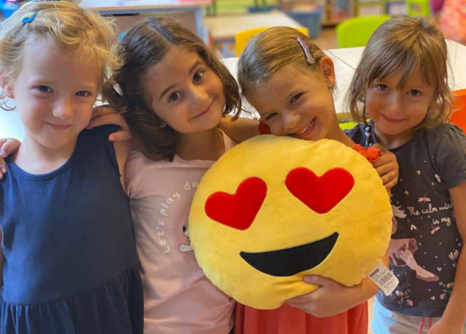 niñas-maristas-denia-corazón